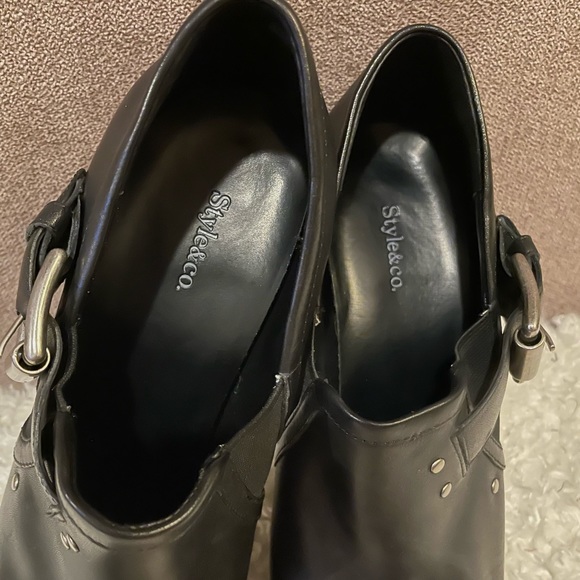 Style & Co Black Ankle Booties - Picture 3 of 4